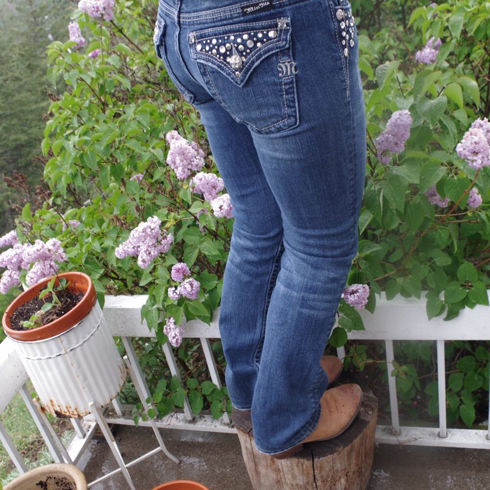 Miss Me Jeans  Designed In USA Straight Size 30 By 29 Long